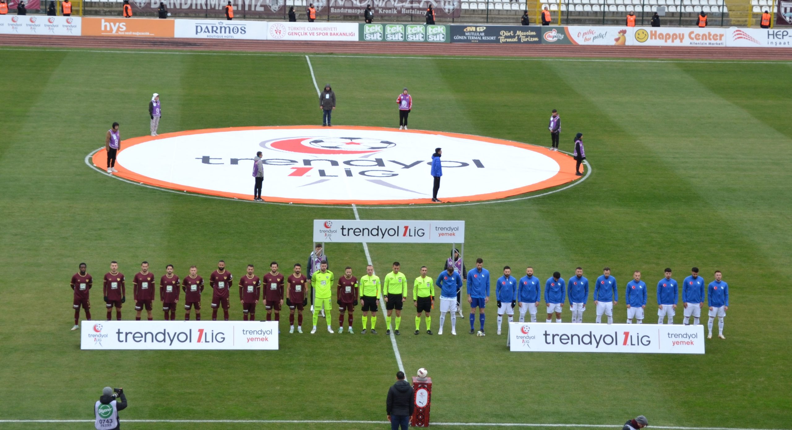 TEKSÜT BANDIRMASPOR:   0    ERZURUM FK: 0 HAKEMLER: Batuhan Kolak