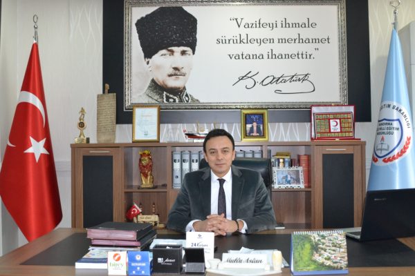 OKUL İNŞAATININ ÜÇ TARAFINA YENİ İSTİNAT DUVARLARI YAPILACAK