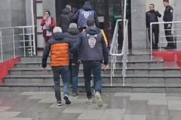 SOSYAL MEDYA OPERASYONUNDA 3 KİŞİ TUTUKLANDI