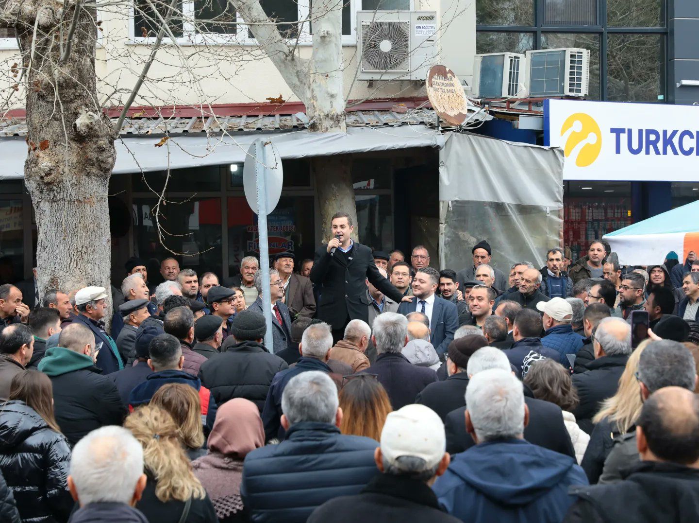 Balıkesir Büyükşehir Belediye Başkan Adayı Ahmet Akın, son zam oranlarıyla