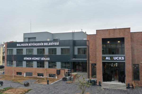 BÜYÜKŞEHİR GÖNEN’İN KALBİNE DOKUNDU