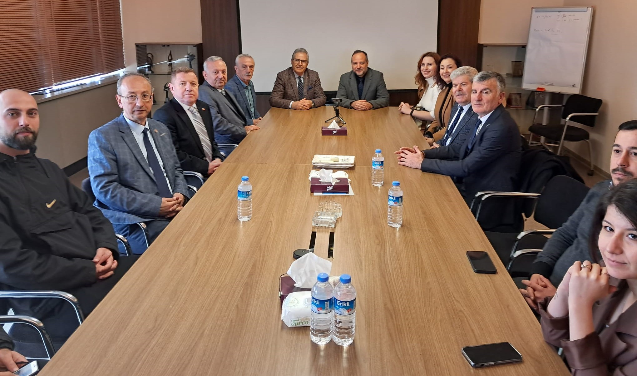 CHP Belediye Başkan adayı Dursun Mirza kurum ziyaretlerine devam ediyor.