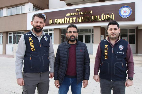 SAZAN SARMALI’NI POLİSİ ÖNLEDİ.. SAHTE UZMAN ÇAVUŞ YAKALANDI