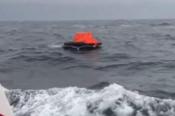 MARMARA ADASI AÇIKLARINDA YÜK GEMİSİ BATTI