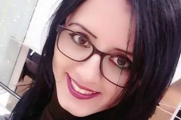 KARGO ARACININ ALTINDA KALAN KADIN HASTANEDE HAYATINI KAYBETTİ