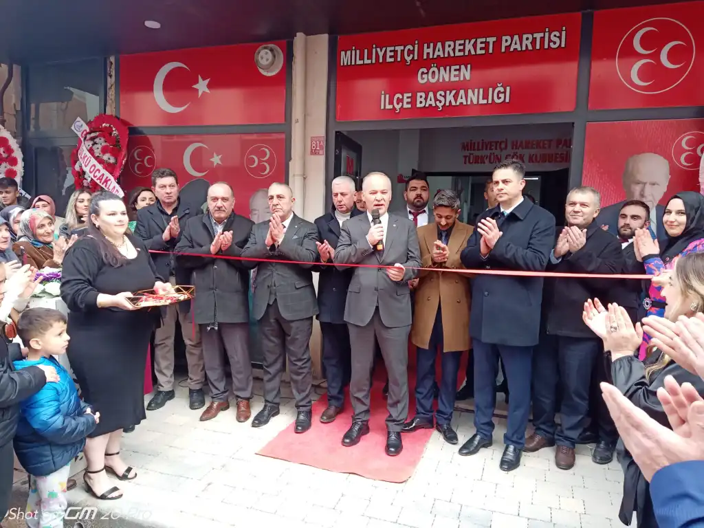 MHP Bandırma İlçe Başkanı Bekir Bozkurt ve İlçe Yönetim Kurulu