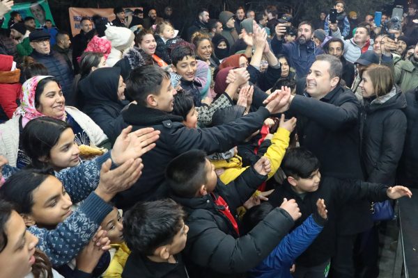 AHMET AKIN GÜNDOĞAN’DA BÜYÜK COŞKUYLA KARŞILANDI