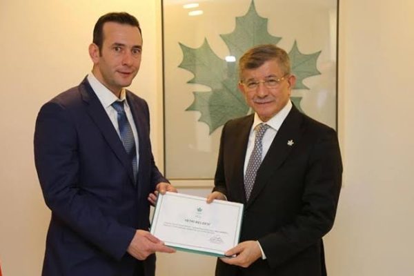 GELECEK PARTİSİ İLÇE YÖNETİM KURULU İSTİFA ETTİ