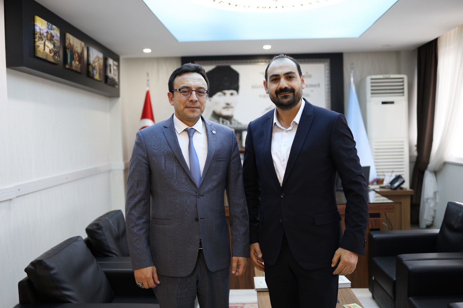 Bandırma Belediye Başkanlığı için bağımsız aday olan inşaat mühendisi Sinan