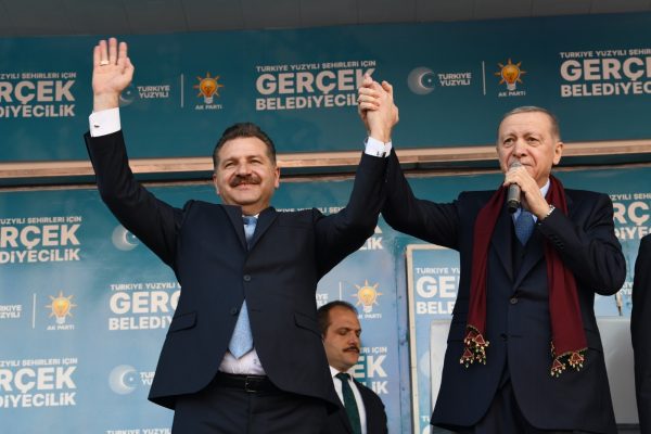 CUMHURBAŞKANI ERDOĞAN : KOSKOCA CHP BÖLÜCÜ ÖRGÜTÜN OYUNCAĞI OLDU!