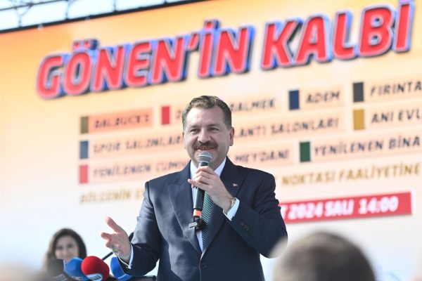 YÜCEL YILMAZ’DAN GÖNEN’DE MİTİNG GİBİ AÇILIŞ