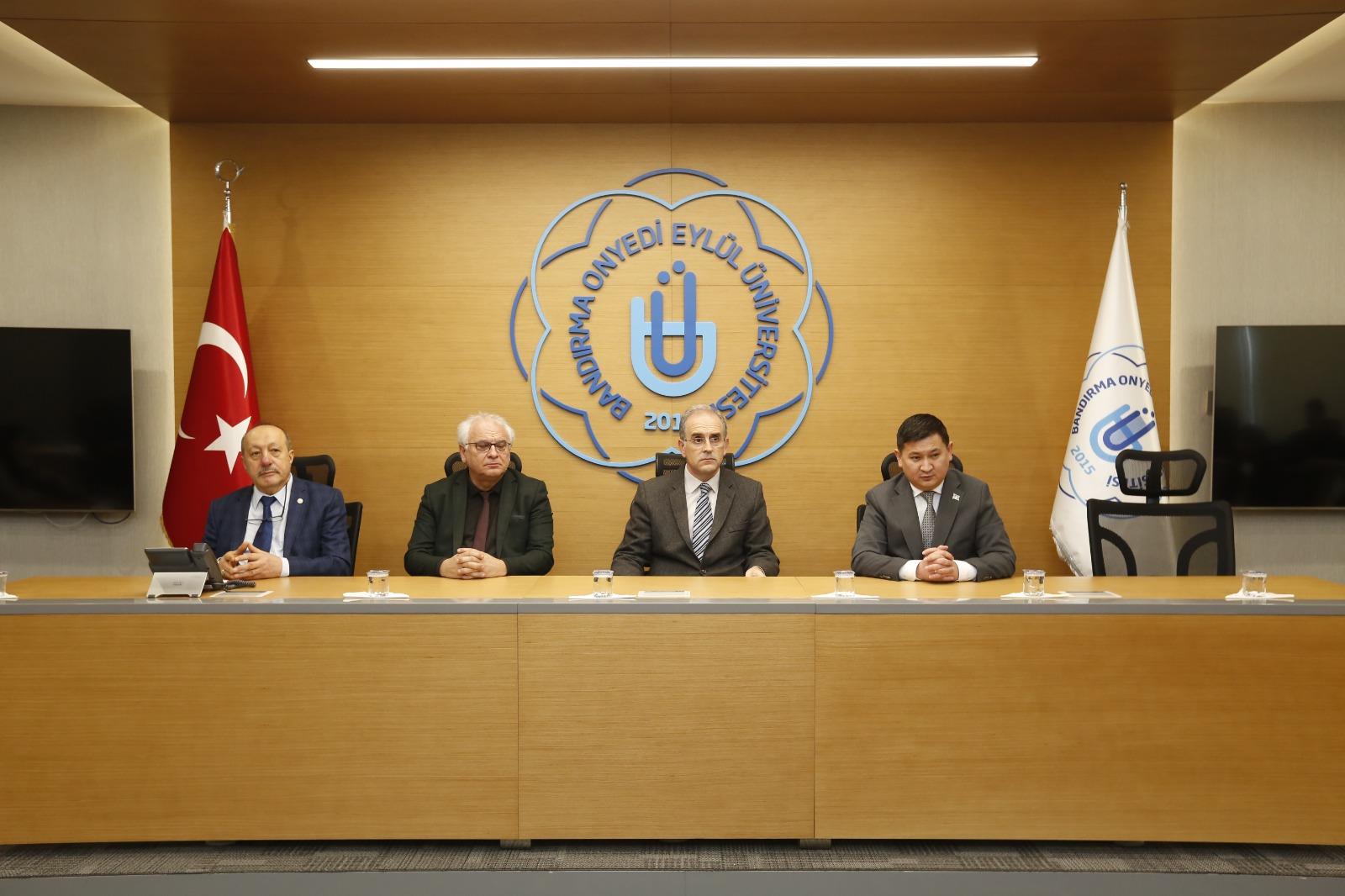 Kazakistan Cumhuriyeti İstanbul Başkonsolosu Nuriddin Amankul, Bandırma Onyedi Eylül Rektörü