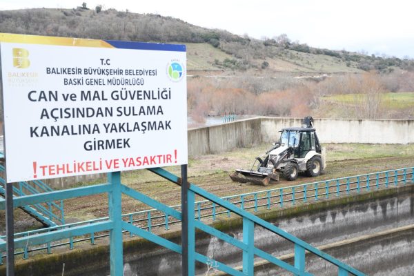 MANYAS BARAJI SULAMA BÖLGESİ BAKIMA ALINDI