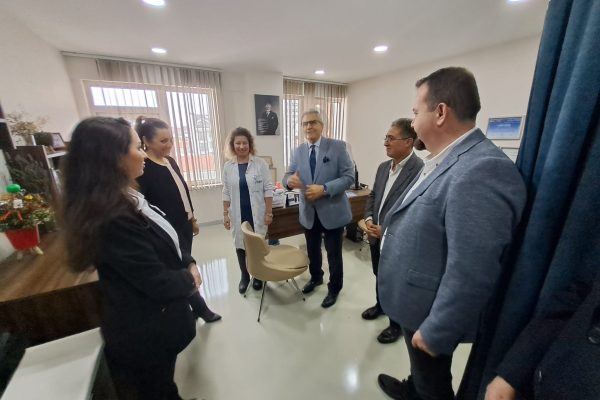 MİRZA TIP BAYRAMINI SAĞLIK ÇALIŞANLARI İLE KUTLADI