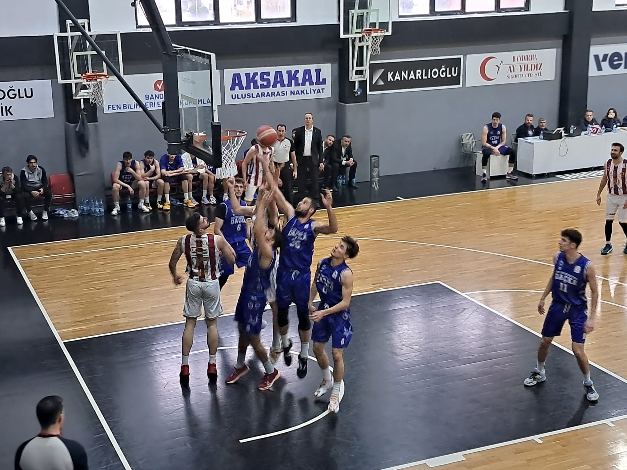 TBL2 liginde Play Off mücadelesi veren Bordo BK evinde Ege