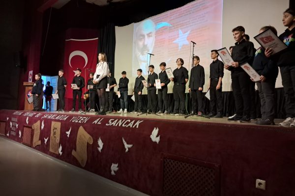 MEHMET AKİF ERSOY BANDIRMA’DA ANILDI