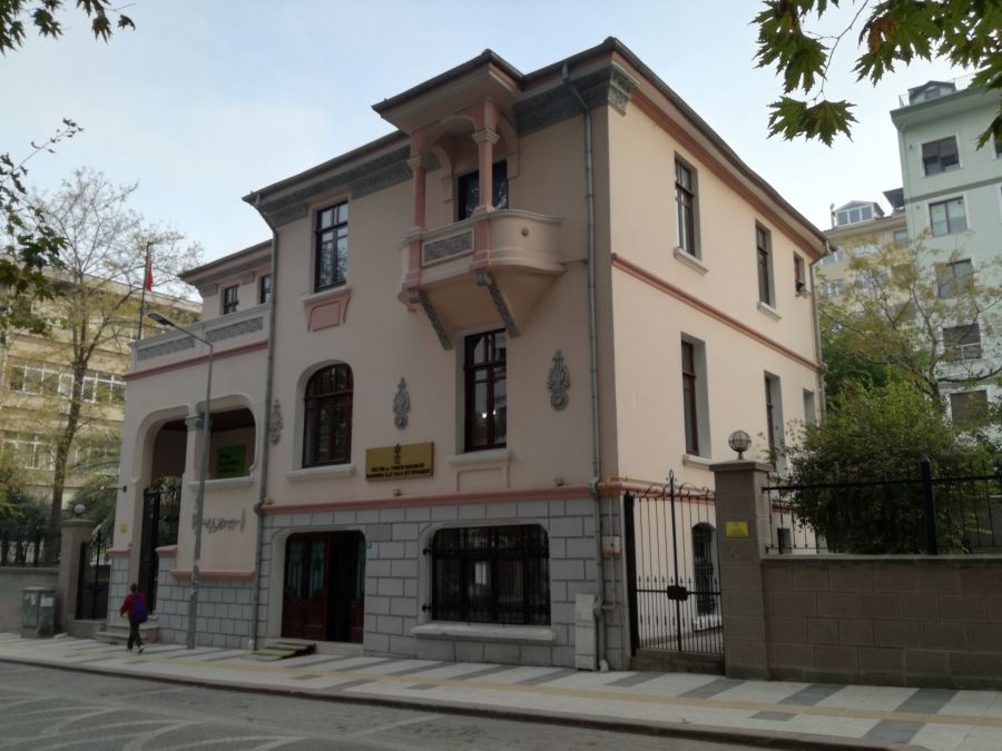 1964 Yılında ülkemiz genelinde kutlanmaya başlayan Kütüphane Haftası etkinlikleri geleneksel