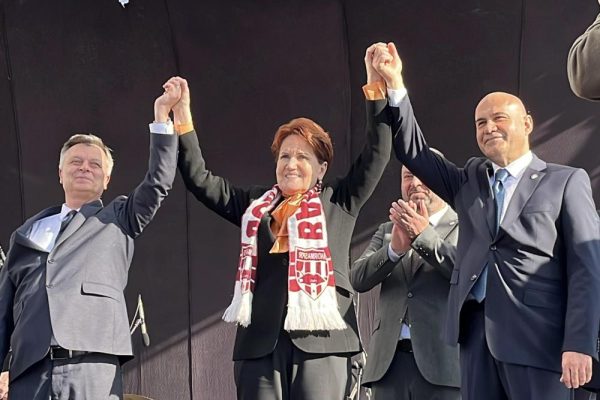 MERAL AKŞENER BANDIRMA’DA
