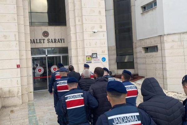 HAPİS CEZALARI BULUNAN 38 ŞAHIS YAKALANDI
