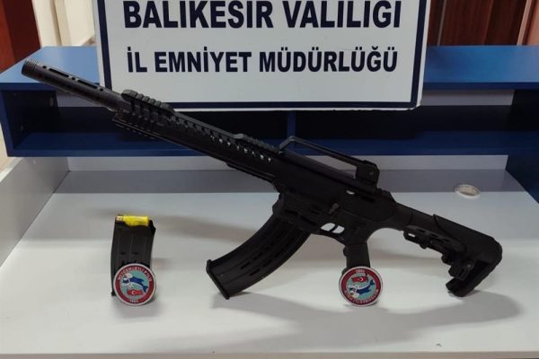 BALIKESİR’DE ARANAN 20 KİŞİ YAKALANDI