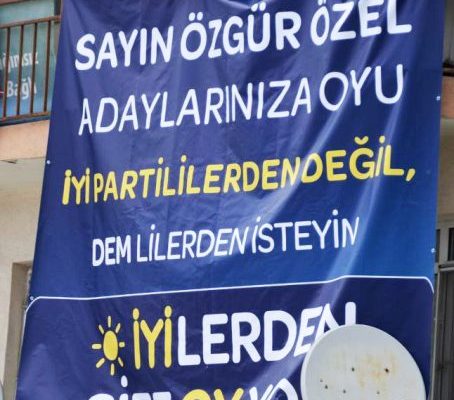 ÖZGÜR ÖZEL’İN İYİ PARTİ SEÇMENİNDEN OY İSTEMESİ BALIKESİR’DE KRİZ ÇIKARDI
