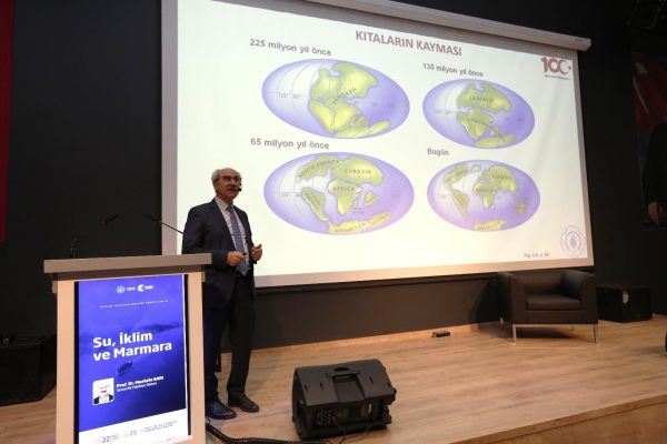ÜNİVERSİTEDE SU İKLİM VE MARMARA KONULU SEMİNER DÜZENLENDİ