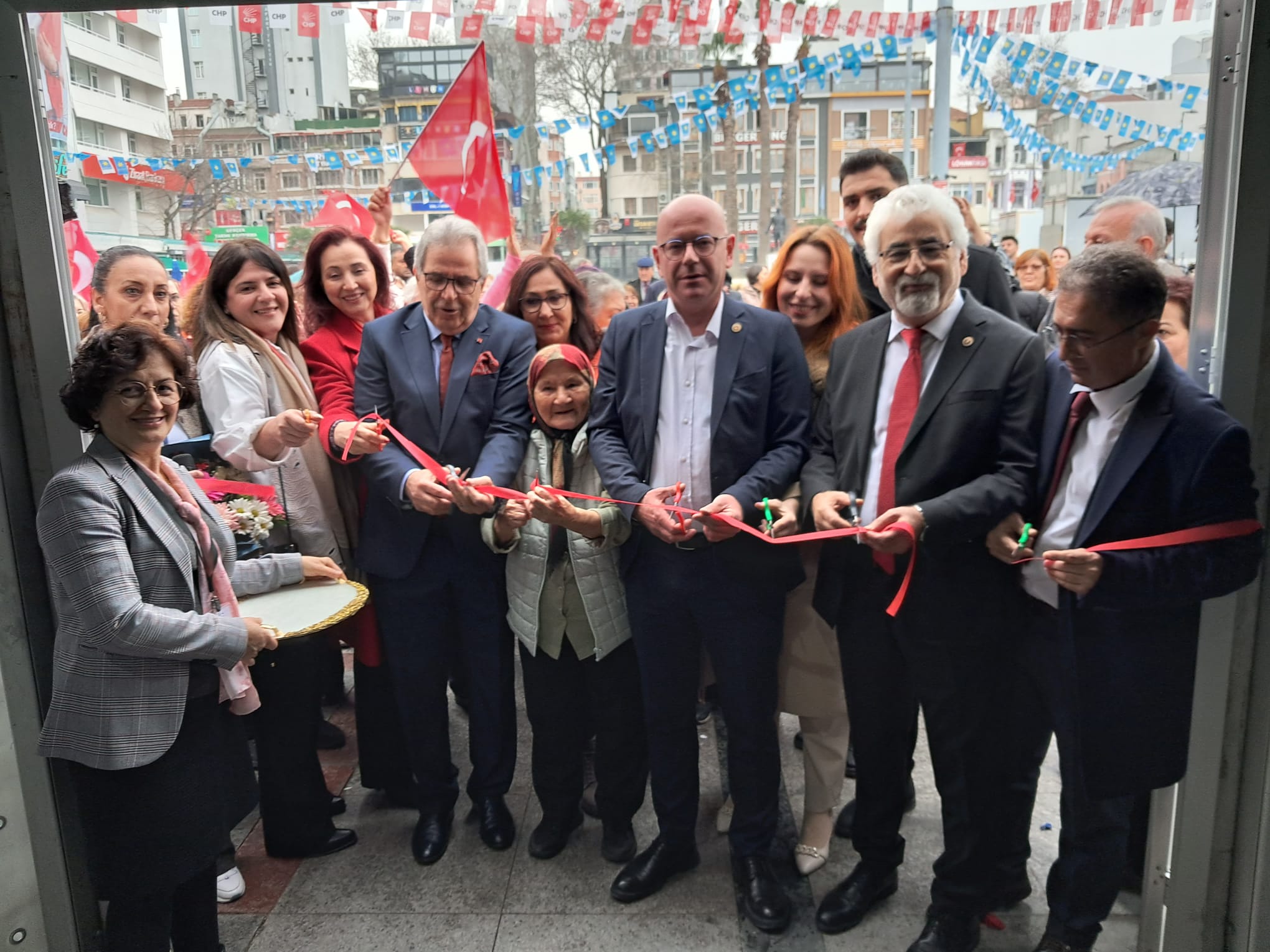CHP Bandırma Belediye Başkan adayı Dursun Mirza’nın organizasyonunda Bandırma Kadın