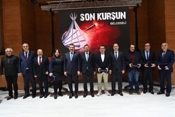 BANDIRMA SON KURŞUN BELGESELİ BEĞENİ TOPLADI