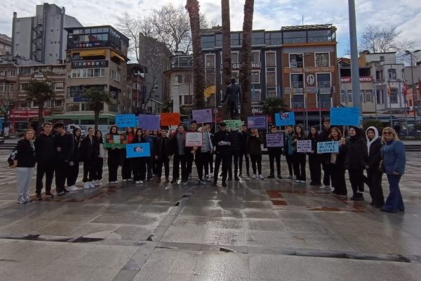 KEMAL PİRECİ ANADOLU LİSESİDEN SOSYAL SORUMLULUK PROJESİ