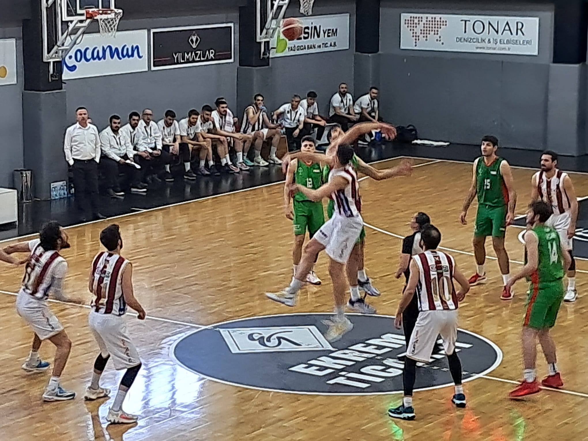   TBL 1. Ligine yükselme mücadelesi veren Bordo BK Play