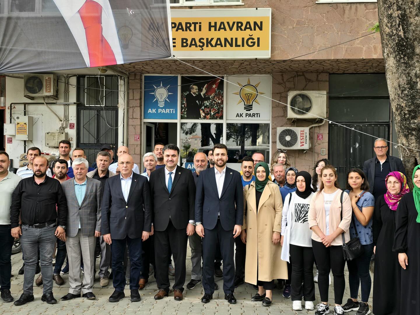 spinlira Ak Parti Balıkesir Milletvekili Ali Taylan Öztaylan, seçimler sonrasında