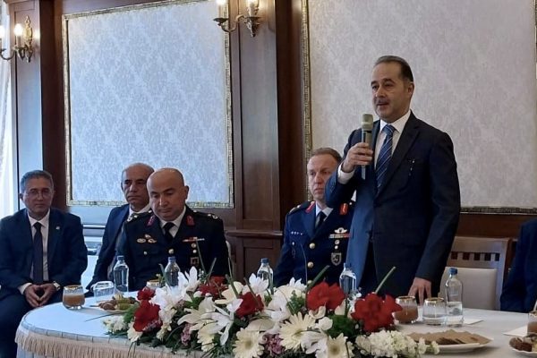 BANDIRMA AİLESİ BAYRAMLAŞTI