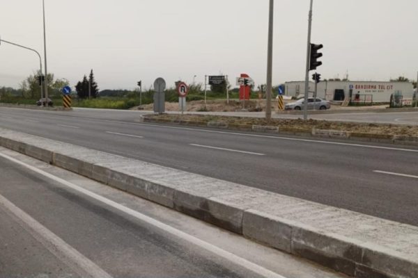 HASTANE KAVŞAĞINDA TRAFİK NEFES ALDI