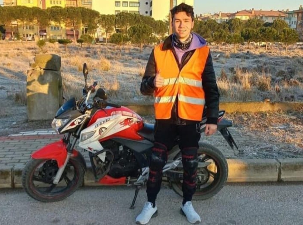 Bandırma’dan Erdek’e gitmek üzere, 10 PY 497 plakalı motosikletiyle yola