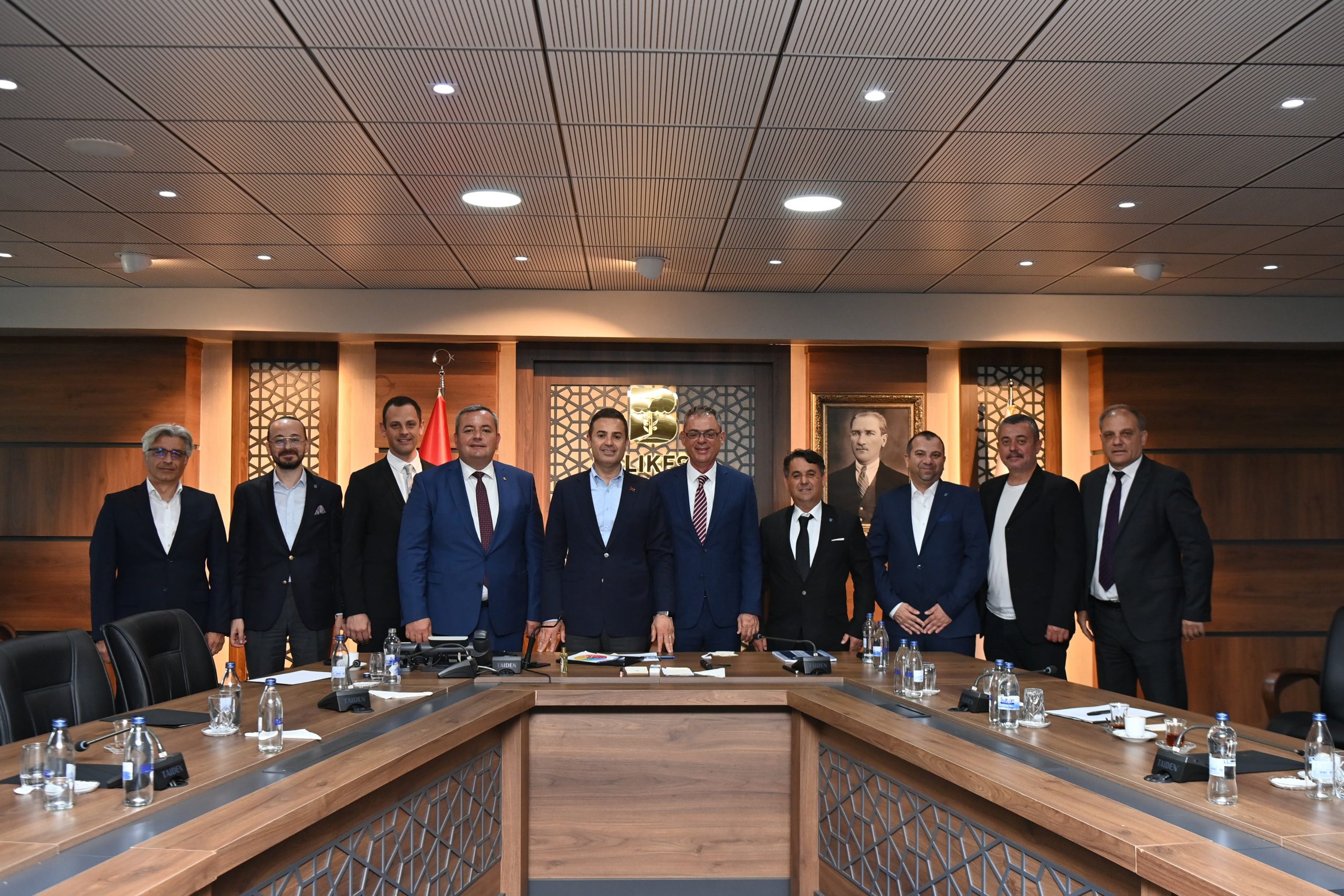 Bandırma Ticaret Borsası yönetimi Balıkesir Büyükşehir Belediye Başkanı Ahmet Akın’ı