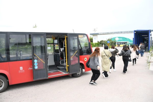 BÜYÜKŞEHİR BANDIRMA’DA 106 BİN KEZ ÜCRETSİZ ULAŞIM SAĞLADI