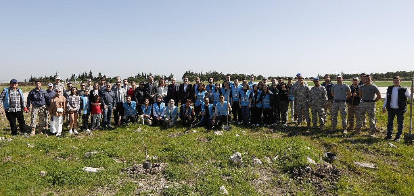 Bandırma Onyedi Eylül Üniversitesi öğrenci topluluklarının sosyal sorumluluk ve topluma