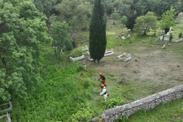 AKIN: MEZARLIKLAR ECDADIMIZA YAKIŞACAK