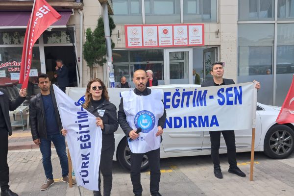 TÜRK EĞİTİM SEN: EĞİTİMDE ŞİDDET YASASI ÇIKARILSIN