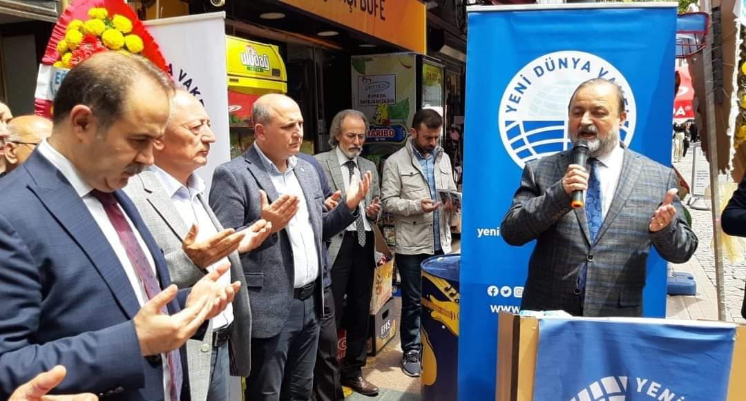 Bandırma’da Yeni Dünya Vakfı Bandırma Temsilciliği açılışı gerçekleştirildi. Vakfın açılışına