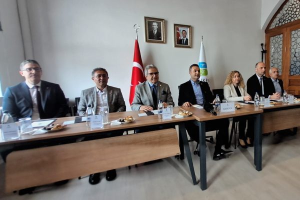 AHMET AKIN HALK BULUŞMALARINI BANDIRMA’DAN BAŞLATTI