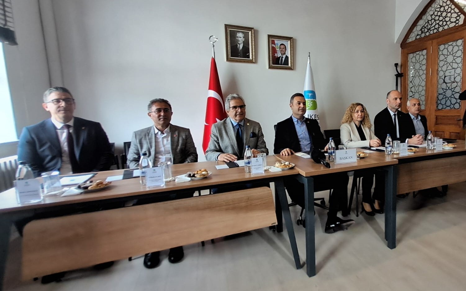 Balıkesir Büyükşehir Belediye Başkanı Ahmet Akın halk buluşmalarının ilkini Bandırma’da