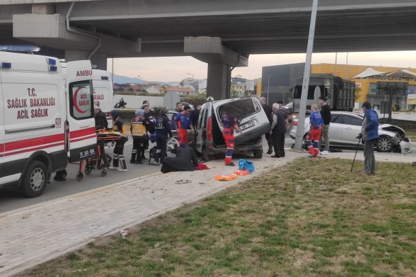 KAZADA İLK MÜDAHALEYİ 911 EKİBİ YAPTI