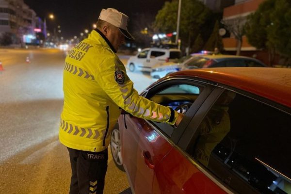 BALIKESİR’DE 15 MİLYON TL TRAFİK CEZASI KESİLDİ