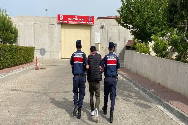 HAKLARINDA HAPİS CEZASI BULUNAN 24 KİŞİ YAKALANDI