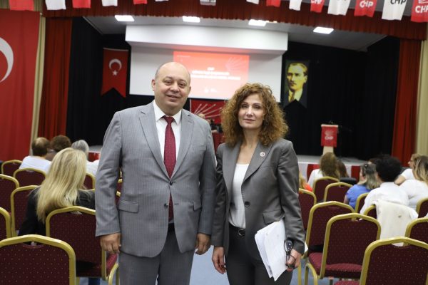 GÖNEN CHP KADIN KOLLARI SÜREYYA ÖZADALI İLE DEVAM DEDİ