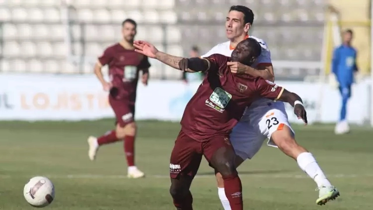 HAKEMLER: Mehmet Türkmen, Gökhan Barcın, Ali Alp ADANASPOR: Ferhat ,