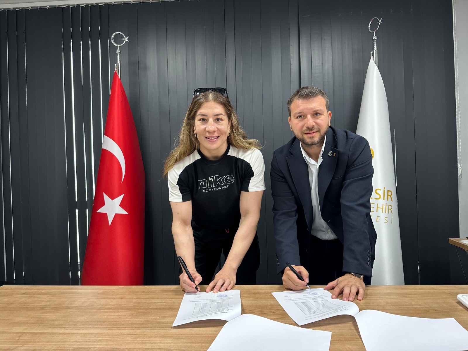   Balıkesir Büyükşehir Belediyespor Kulübü, Milli Güreşçi Yasemin Adar Yiğit
