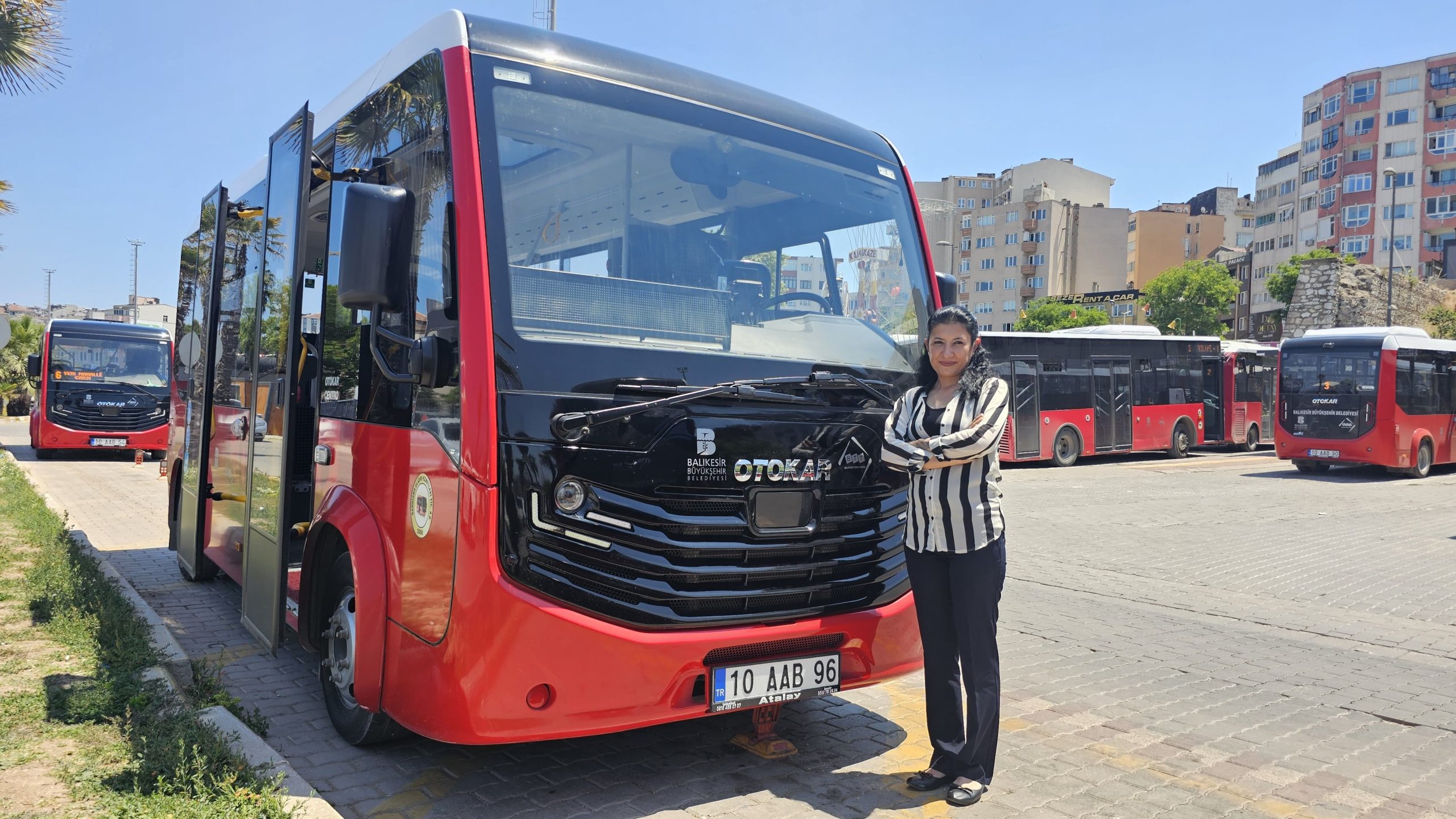 ŞEHİR İÇİ ULAŞIMA KADIN ELİ