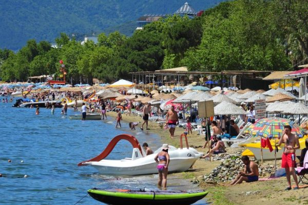 ERDEK’TE DOLULUK ORANI YÜZDE 100’E YAKLAŞTI